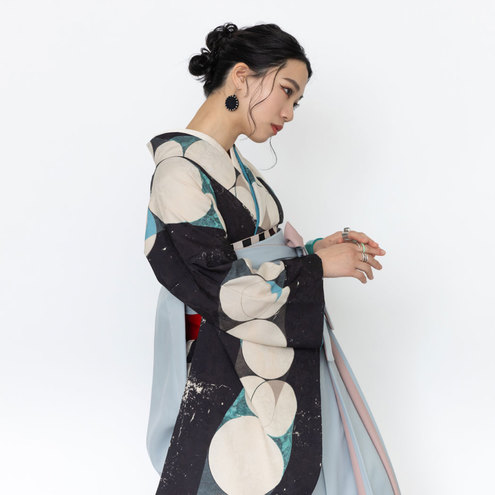 ビバップ/ダークグレー（袴：アコーディオン/グレー×ピンク）