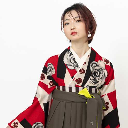 薔薇の構築/赤（袴：アコーディオン/カーキ×イエロー）