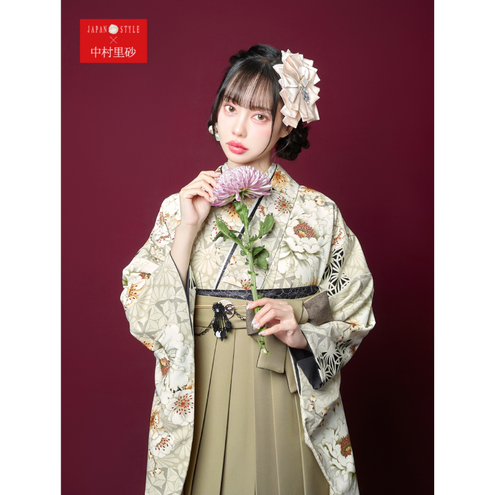 牡丹に八重桜/グレージュ【JAPAN STYLE×中村里砂】（袴：梅丸紋刺繍/ベージュ)