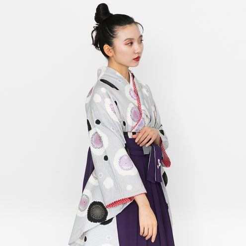 梅にドット/グレー【九重】（袴：椿刺繍／紫）