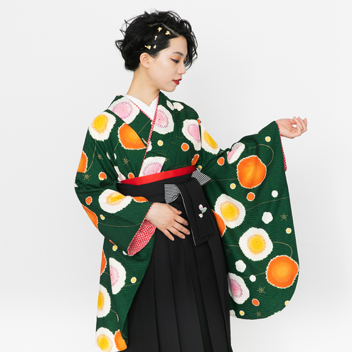 梅にドット / 緑【九重】（袴：椿刺繍／黒）