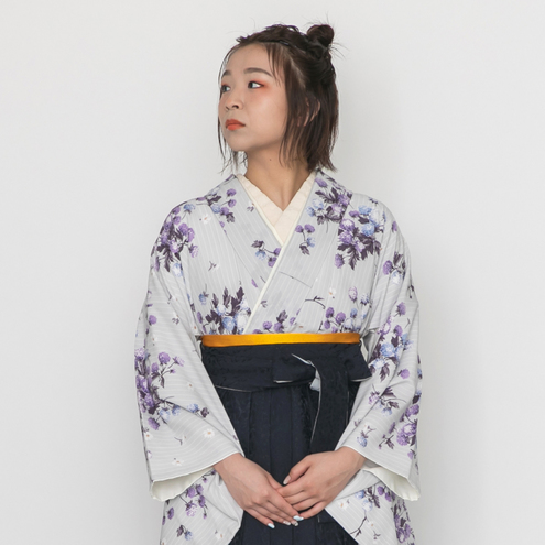 小花 / グレー【Kami Shibai-story of-】（袴：小花／紺）